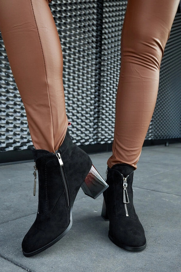 Schwarze Lackleder-Stiefeletten von Gianleone 2