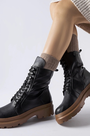 Schwarze Wanderstiefel mit... 2