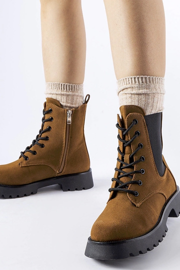 Braune Stiefeletten mit...