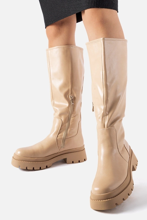 Beige flache klassische Stiefel...