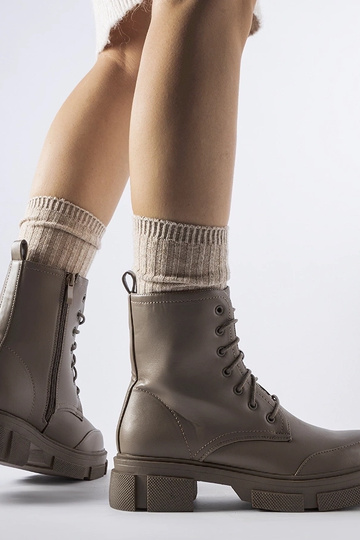 Grau-braune gefütterte... 2