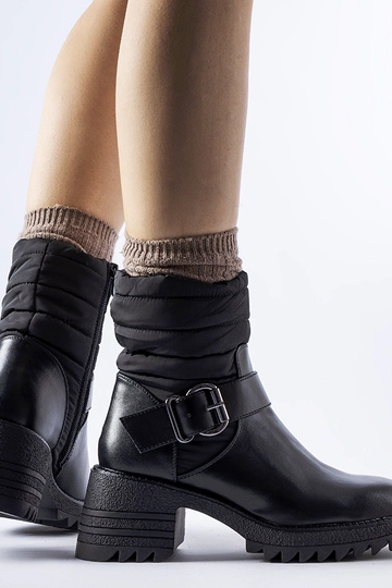 Schwarze warme Stiefeletten...