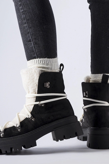 Schwarze Arbeiter mit... 2