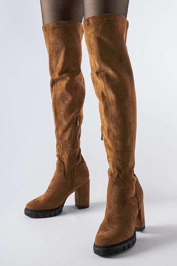 Braune Stiefel mit hohem... 2