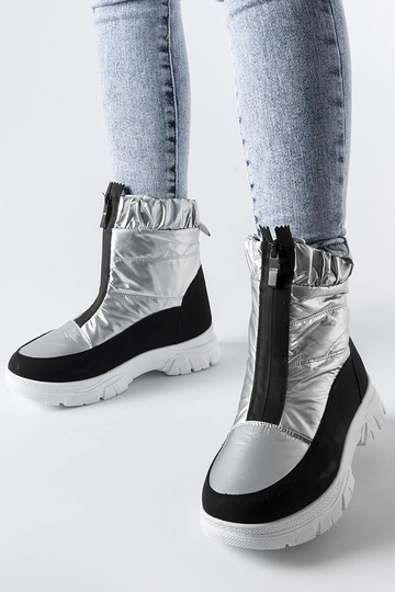 Isolierte Schneestiefel...