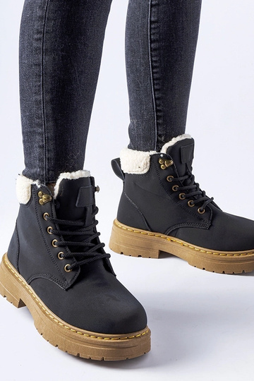 Schwarze isolierte...