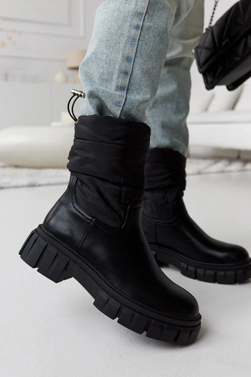 Schwarze isolierte...