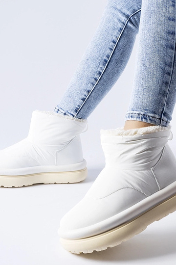 Weiße gefütterte... 2