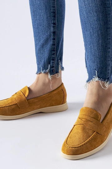 Dunkelbeige Kunstwildleder Slips von Ferragus