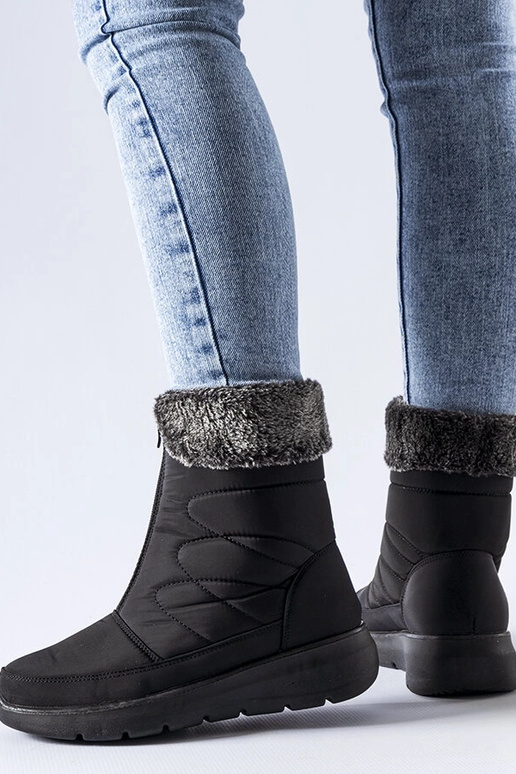 Schwarze Schneestiefel mit niedrigem...