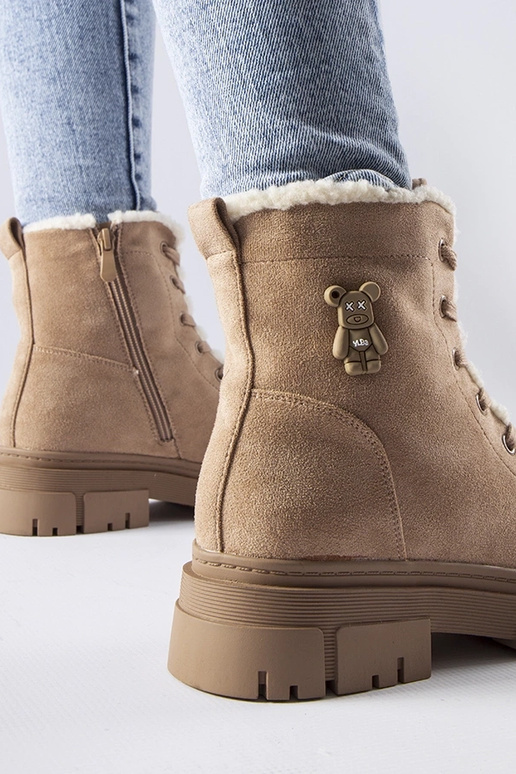 Beige isolierte Schuhe aus...