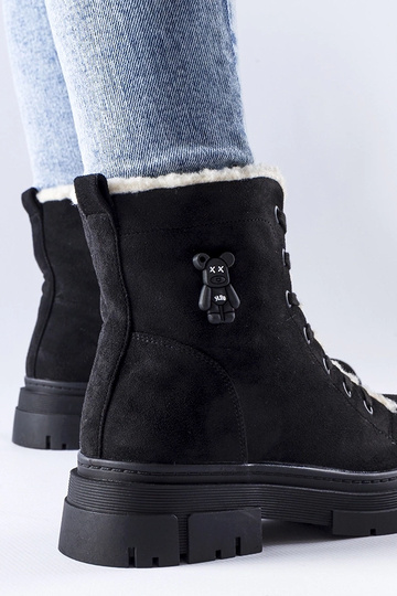 Schwarze isolierte Schuhe aus Kunstwildleder Pompei 2