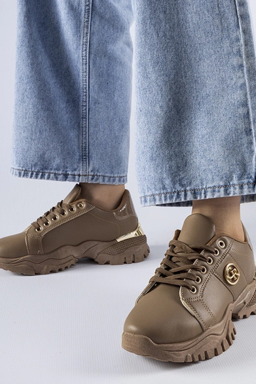 Braune Sneaker mit massiver...