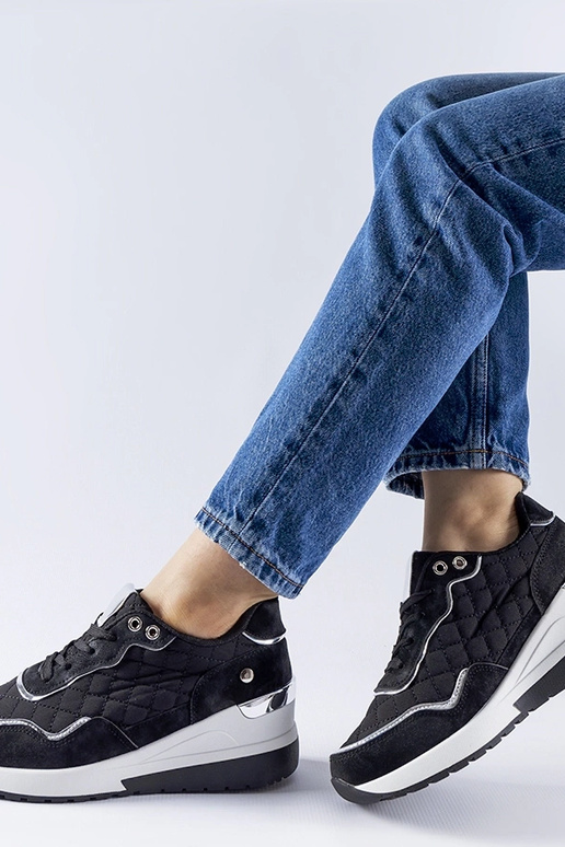 Schwarze Pisignano-Keilsneaker