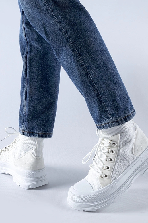 Weiße High-Top-Sneakers aus Stoff...