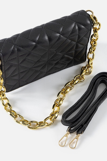 Schwarze gesteppte... 2