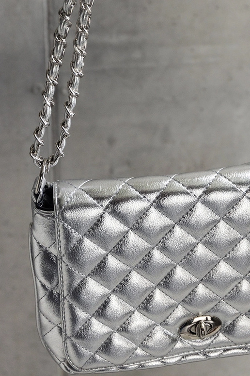 Silberne gesteppte... Silberne gesteppte...