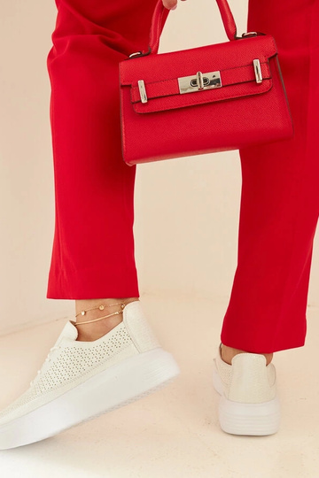 Silberne Plateau-Sneaker für Damen mit Schnürung, durchbrochenes Muster Lori 2