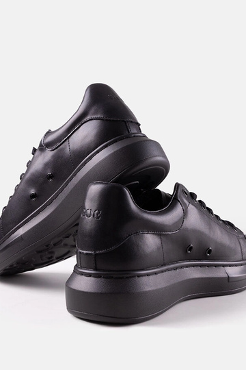 Schwarze Herren-Sneaker GOE... 2