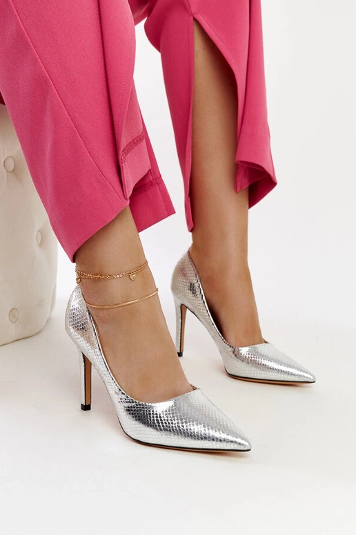 Srebrne lackierte Stilettos Wines