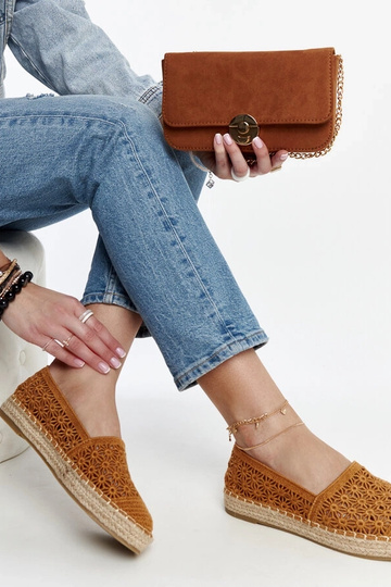 Samra – Braune Espadrilles aus Spitze mit Plateausohle 2