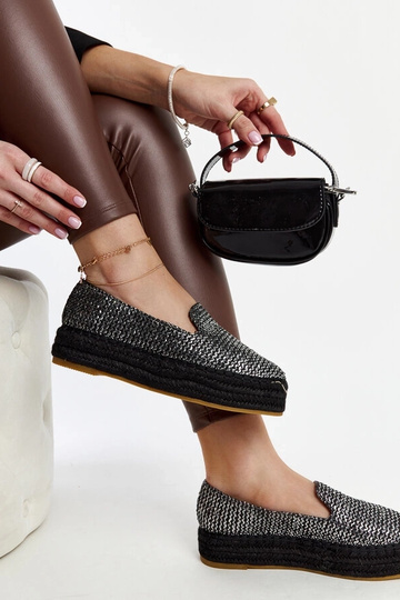 Schwarze Espadrilles mit...