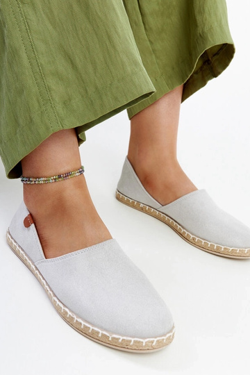 Silberne Turnschuhe Gimja