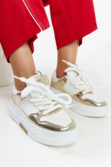 Weiße und goldene...