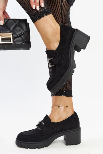 Schwarze Schnürschuhe mit Lederinnensohle Vinceza
