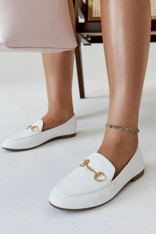 Weiße Mokassins mit Erminia-Schnalle