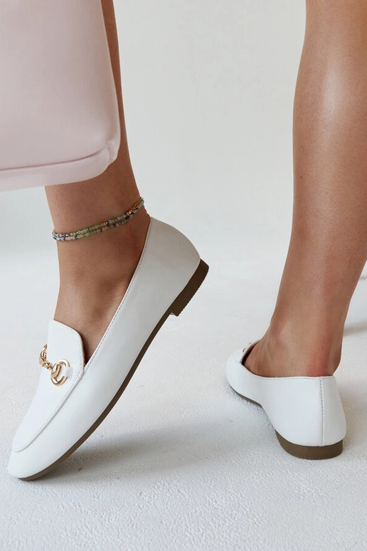 Weiße Mokassins mit Erminia-Schnalle