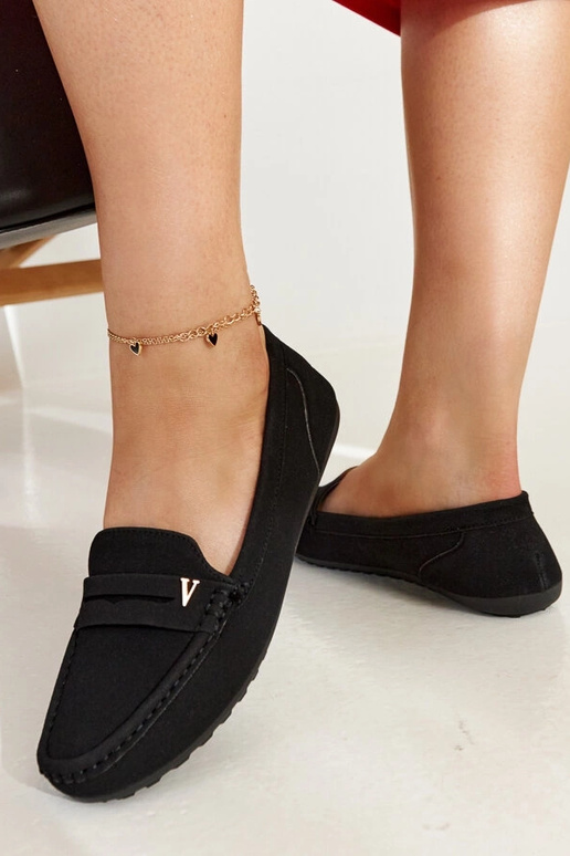 Schwarze Mokassins mit mattem Finish...