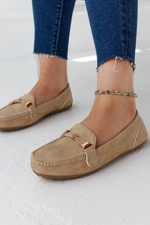 Beigefarbene Loafer mit mattem Finish...