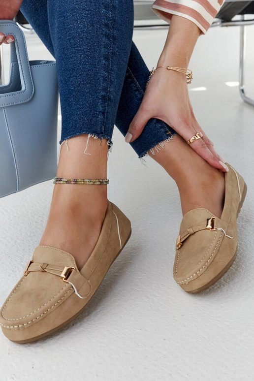 Beigefarbene Loafer mit mattem Finish...