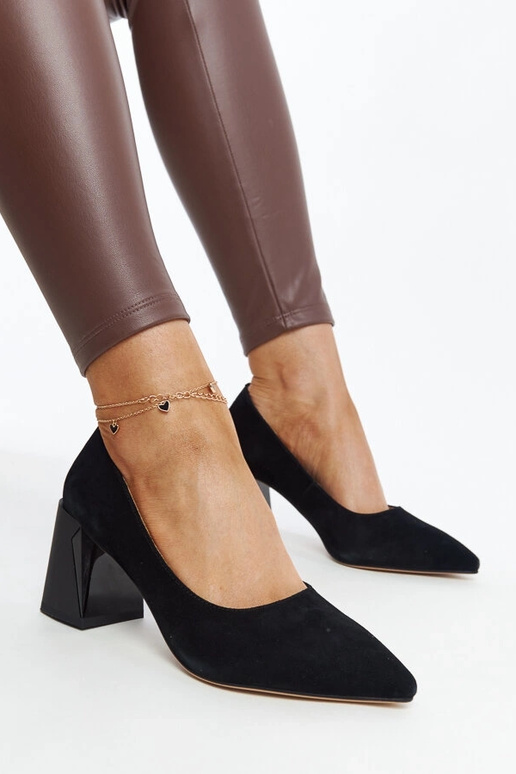 Schwarze Lederpumps mit Vinceza-Absatz Schwarze Lederpumps mit Vinceza-Absatz