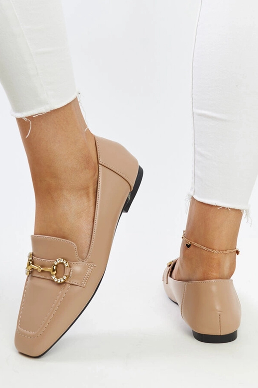 Beige Mokassins mit Areebah-Schnalle