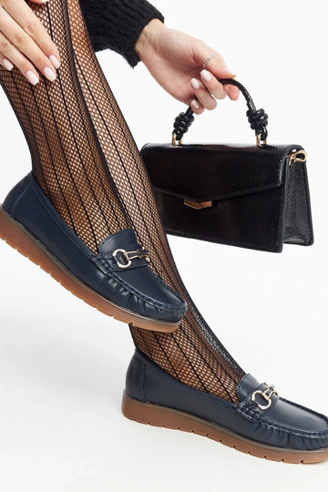 Marineblaue Anisah-Loafer mit Schnalle 2