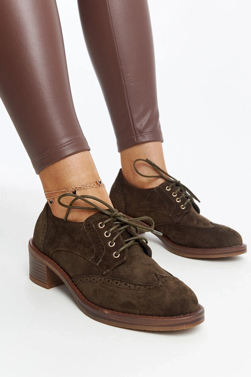 Grüne Wildlederstiefeletten mit... Grüne Wildlederstiefeletten mit...