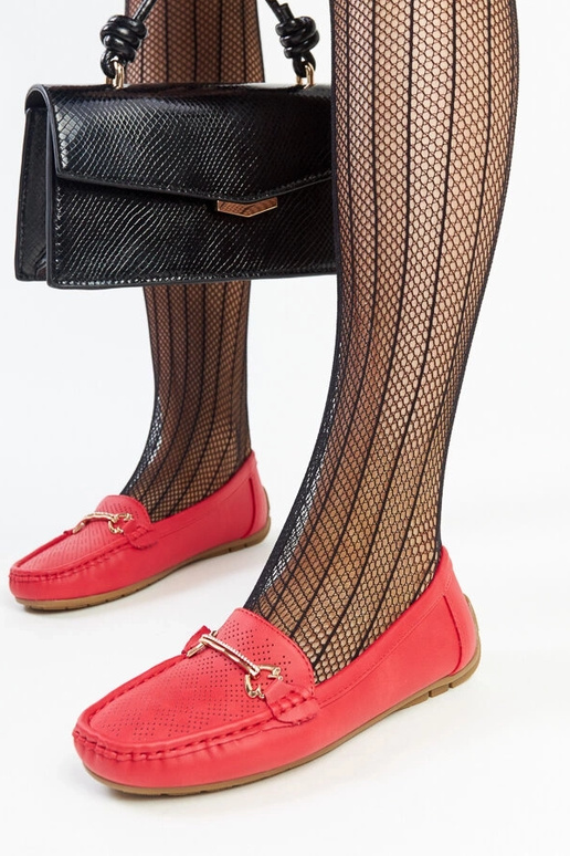 Rote Loafer mit dekorativer Schnalle...