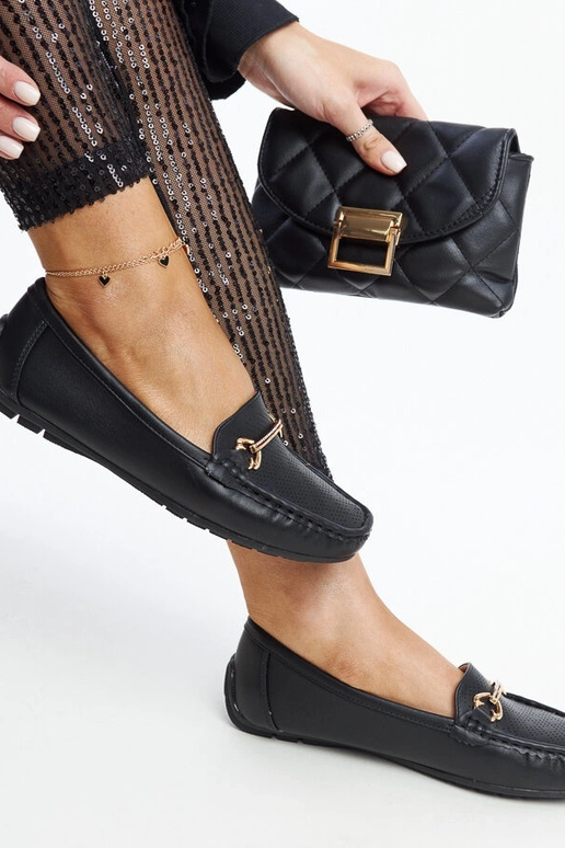 Schwarze Loafer mit dekorativer...