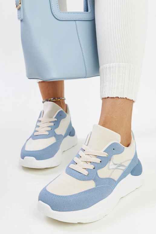 Beige-blaue Sneakers auf Plattform... Beige-blaue Sneakers auf Plattform...