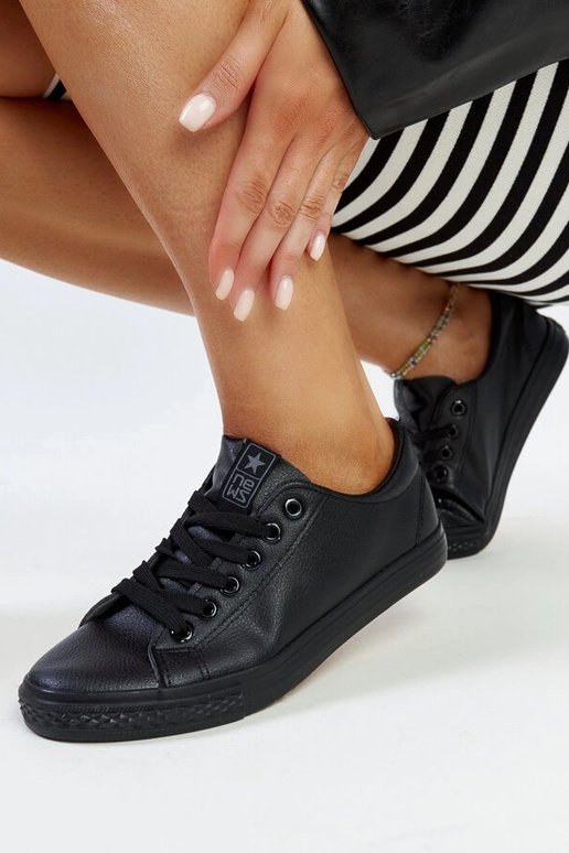 Schwarze Sneakers Luz aus Ökoleder Schwarze Sneakers Luz aus Ökoleder