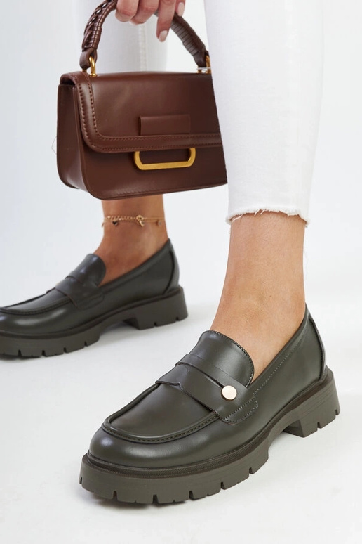 Dunkelgrüne Schuhe aus Kunstleder... Dunkelgrüne Schuhe aus Kunstleder...