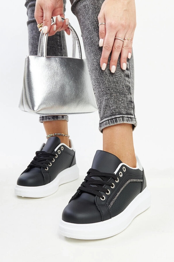 Schwarze Sneakers mit dekorativen Strasssteinen Perica 2