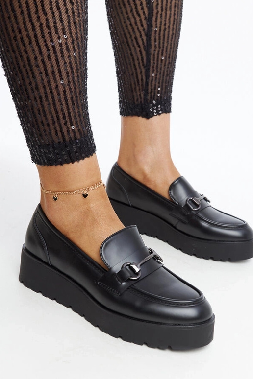 Schwarze Loafer mit Keilabsatz von Oili Schwarze Loafer mit Keilabsatz von Oili