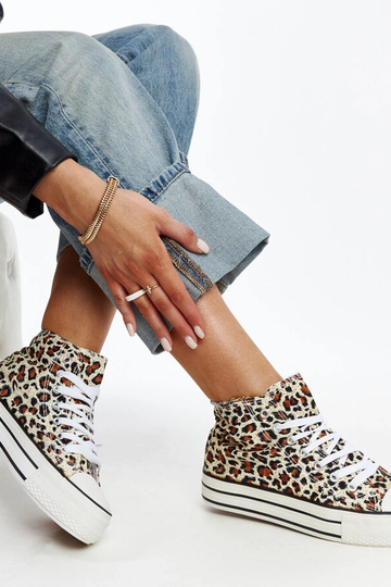 High-Top-Sneaker im...