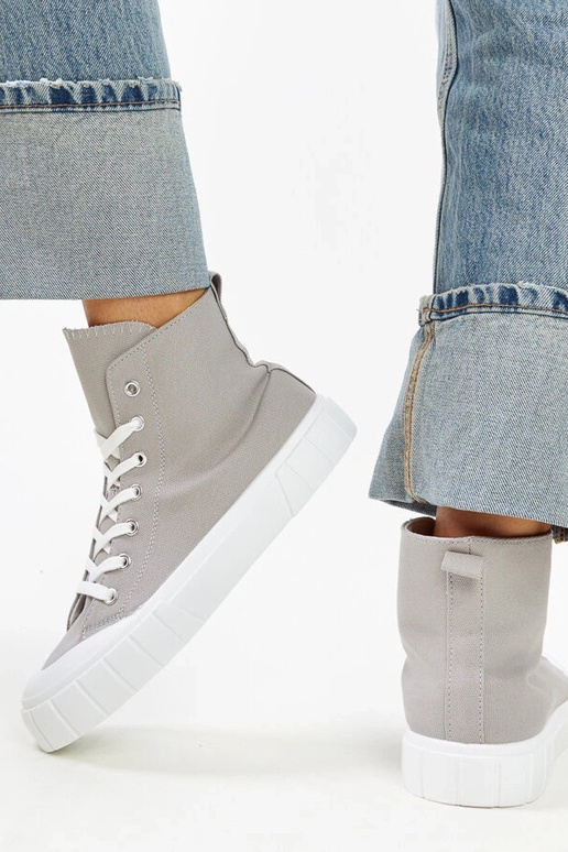 Graue hohe Turnschuhe Vinka
