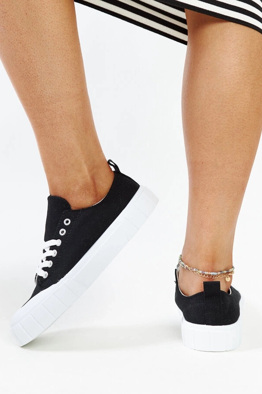 Eduard‘s schwarze Stoff-Sneaker