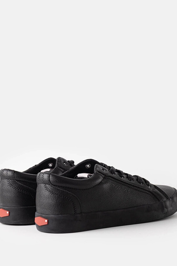 Schwarze Damen-Sneakers...