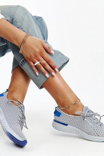 Graue Stoff-Sneaker für... 2